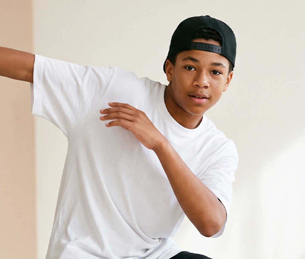 Child in a hip hop class